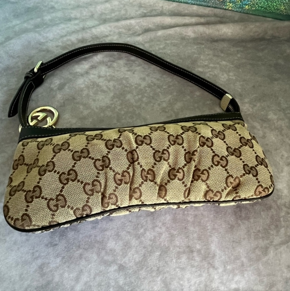 Gucci Monogram Interlocking Charm Pochette Handbag - image 5